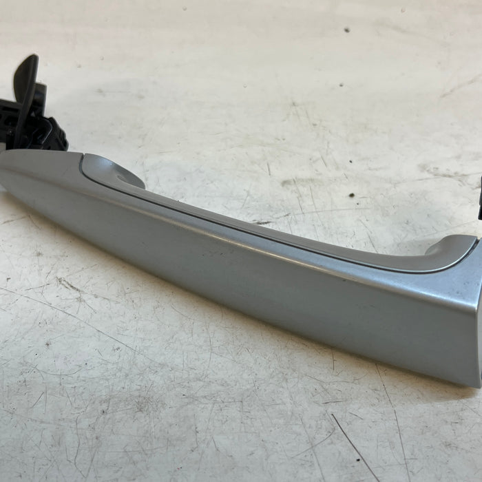 BMW F30 DOOR HANDLE FRONT RIGHT 51217326918 - Glacier Silver Metallic (A83)