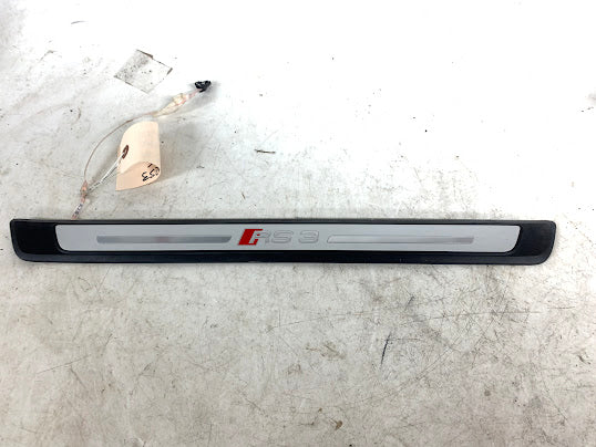 Audi 8V RS3 Right/Passenger Side Front Illuminated Door Sill 8V4947418C *DAMAGED*