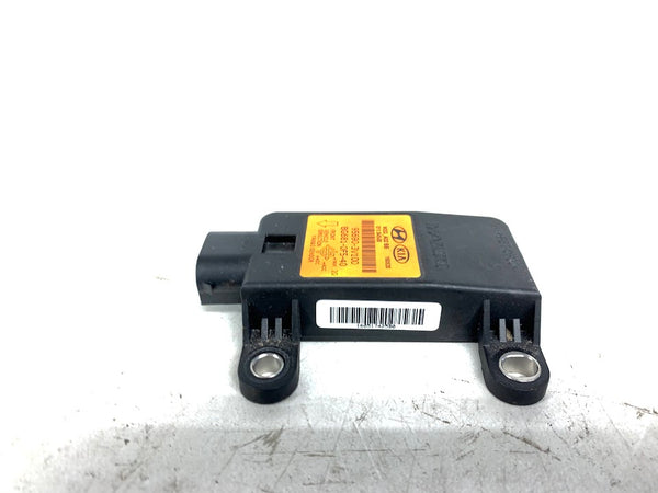 Hyundai BK2 Genesis Coupe Yaw Rate Sensor 95690-3V100