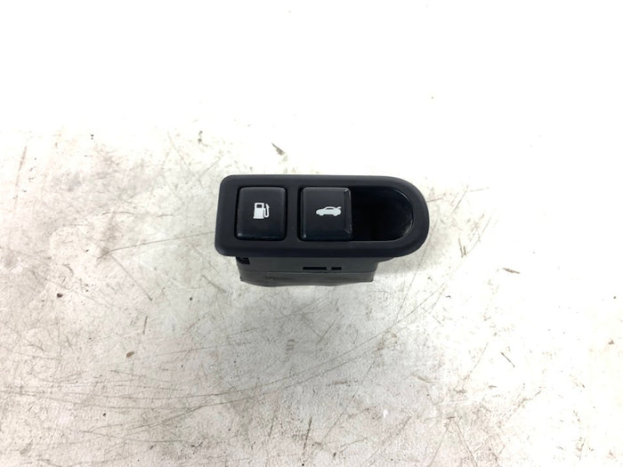 Hyundai BK1/BK2 Genesis Coupe Fuel Door/Trunk Button