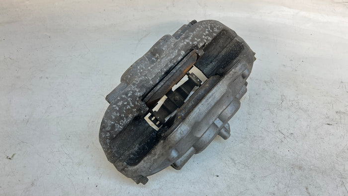 BMW F30 F31 F32 F33 F34 F36 335i/435i/340i/440i Right Front Brembo Brake Caliper 6850932