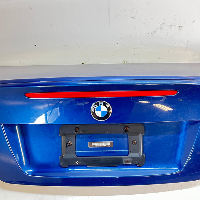 BMW E82 1 Series Trunk Lid W/ M Sport Spoiler Le Mans Blue (381) 41627252209