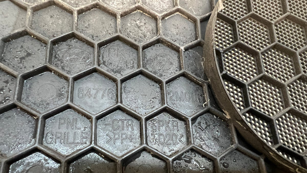 Hyundai BK1/BK2 Genesis Coupe Center Dash Speaker Trim Grille Carbon Fiber 84776-2M000