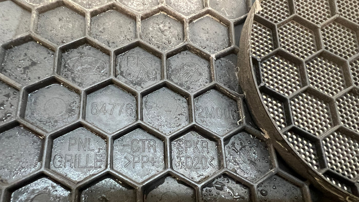 Hyundai BK1/BK2 Genesis Coupe Center Dash Speaker Trim Grille Carbon Fiber 84776-2M000