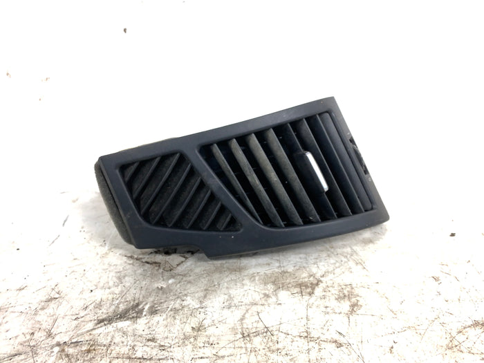 BMW E82 E88 128i 135i Left/Driver Side Dashboard Air Vent 7059187