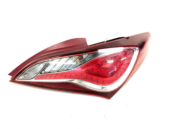 Hyundai BK2 Genesis Coupe Right/Passenger Side Tail Light 92402-2M5