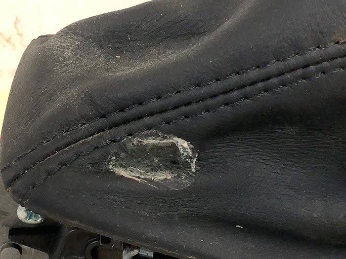 BMW E82 E88 135i 128i M Sport Perforated Parking Brake Handle & Leather Boot 8036111 *DAMAGED*