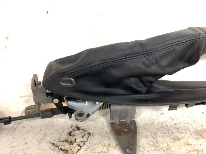 BMW E82 E88 135i 128i M Sport Perforated Parking Brake Handle & Leather Boot 8036111 *DAMAGED*