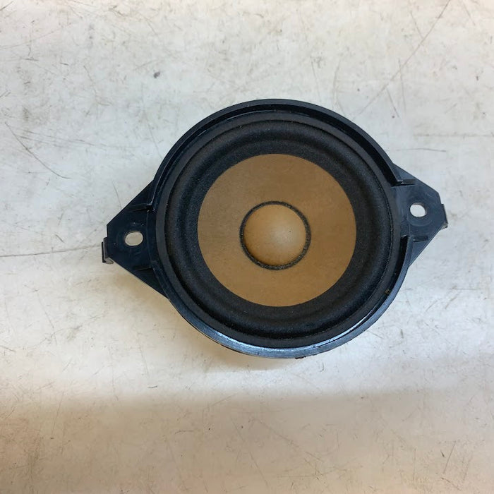 Audi 8U Q3 Center Dashboard Speaker 8X0035416C