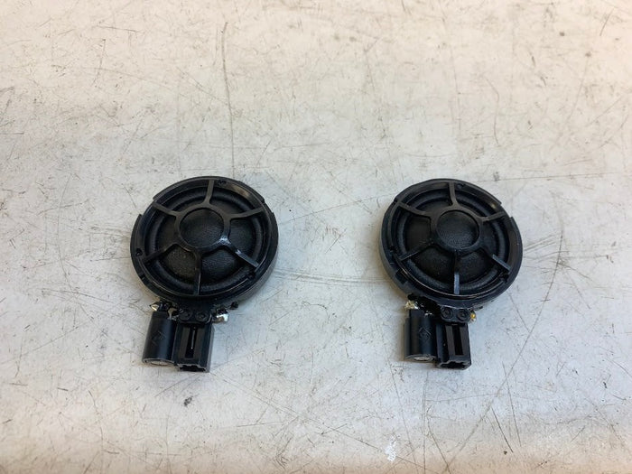 Audi 8U Q3 Front Left/Right Door Tweeter Pair 8X0035399C