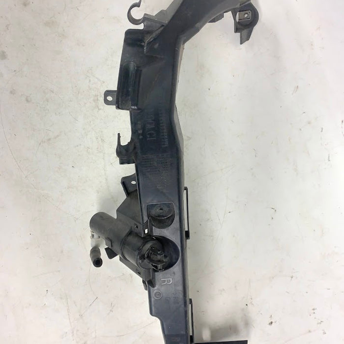 BMW E90 E91 3 Series LCI Right/Passenger Side Headlight Bracket 51647138402