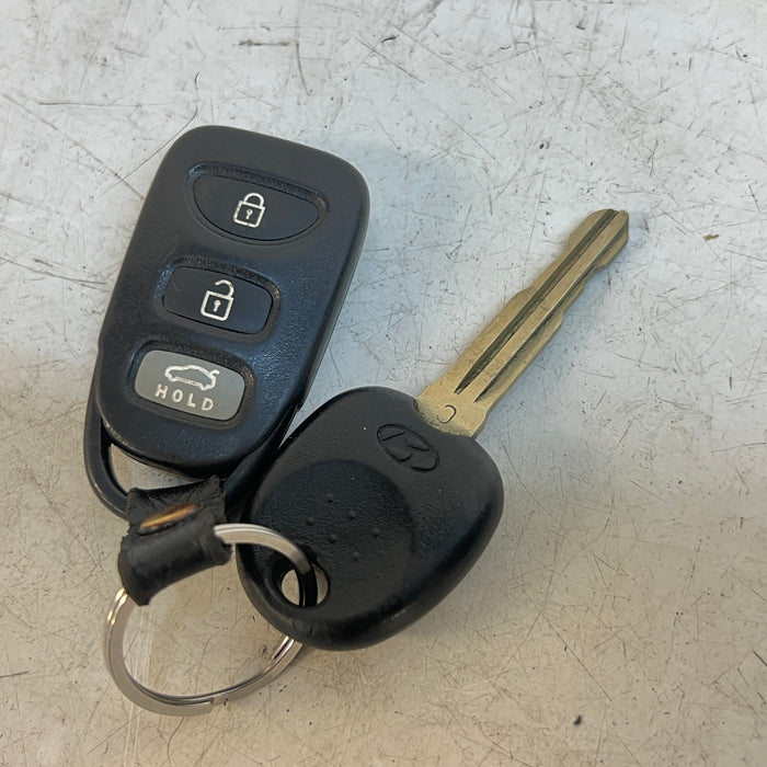 HYUNDAI BK1 GENESIS COUPE KEY FOB & KEY