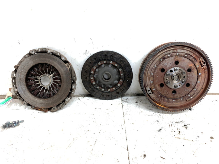 BMW E82 E88 135i N55 Dual Mass Flywheel W/Clutch & Pressure Plate 8619872/7640733