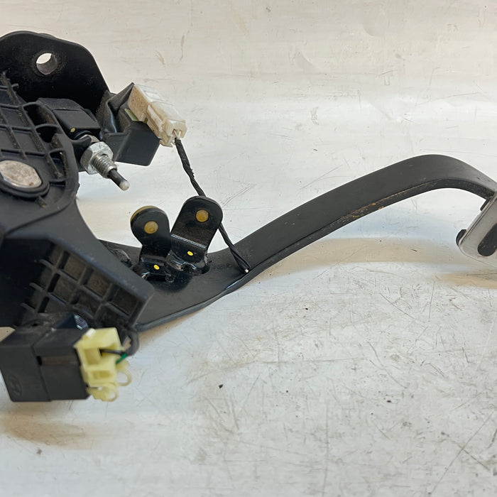 HYUNDAI BK1 GENESIS COUPE CLUTCH PEDAL