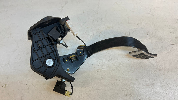 HYUNDAI BK1 GENESIS COUPE CLUTCH PEDAL