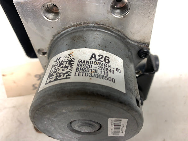 Hyundai BK2 Genesis Coupe ABS Pump 58920-2M840