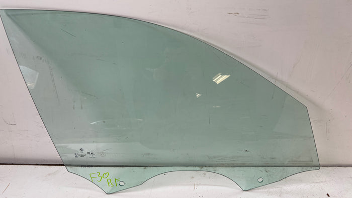 BMW F30 DOOR WINDOW GLASS FRONT RIGHT 51337259826