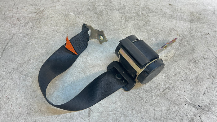 BMW E46 3 Series Sedan/Coupe Rear Left/Right Seat Belt 8201017