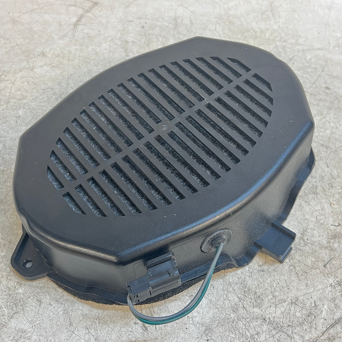 BMW E46 Sedan Harman Kardon Subwoofer Right 8369940