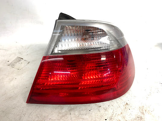 BMW E46 325ci 330ci 323ci M3 Pre-Facelift Right/Passenger Side Outer Tail Light 8384844