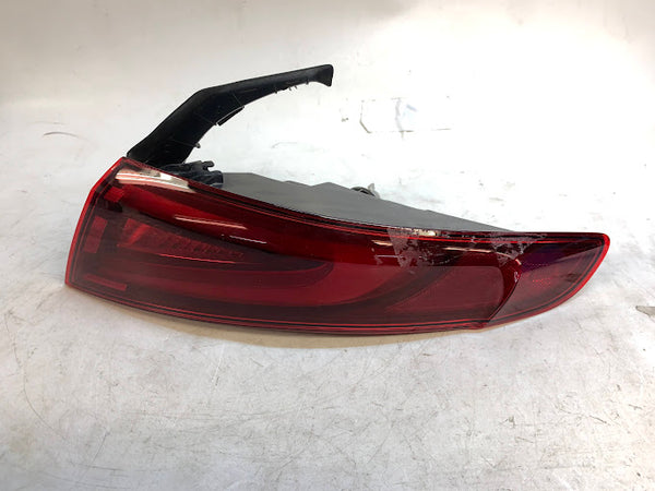 2019 Alfa Romeo 952 Giulia Ti Right/Passenger Side Outer Tail Light 20690208 *NOTE*