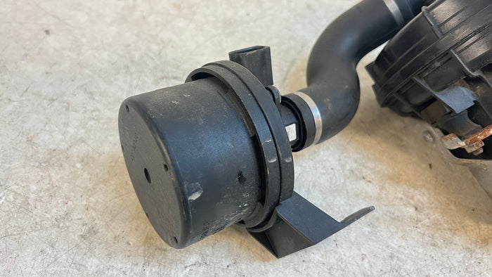 BMW E46 3 Series M54 Secondary Air Pump/SAP Assembly MS45.1 11727571589/11721438813/11727555681