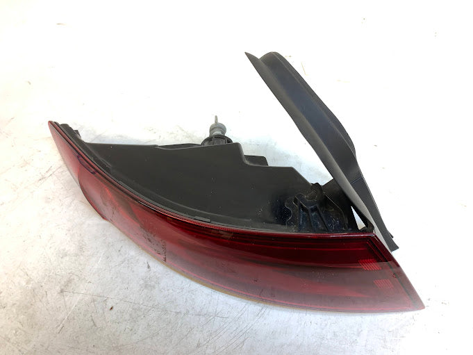 2019 Alfa Romeo 952 Giulia Ti Left/Driver Side Outer Tail Light 20690108 *NOTE*