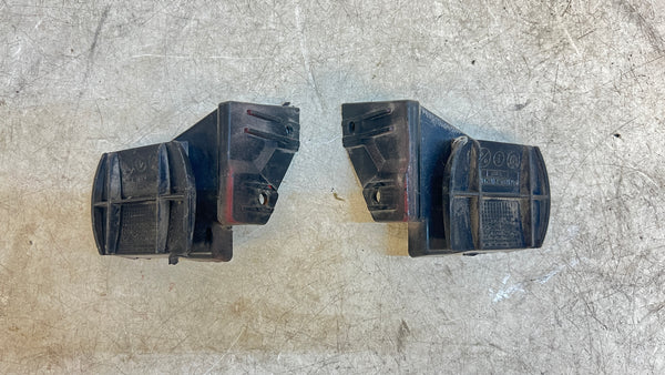 BMW E46 3 Series Left/Right Rear Bumper Brackets Set 8195321/8195322