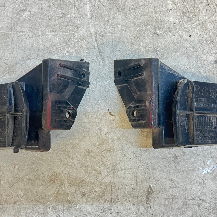 BMW E46 3 Series Left/Right Rear Bumper Brackets Set 8195321/8195322