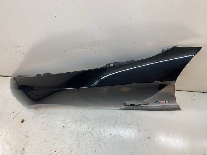 BMW E85/E86 Z4 Right/Passenger Side Fender Black Sapphire Metallic (475) 41357053327