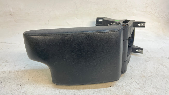 BMW E46 BLACK LEATHER CENTER CONSOLE ARM REST 8213678