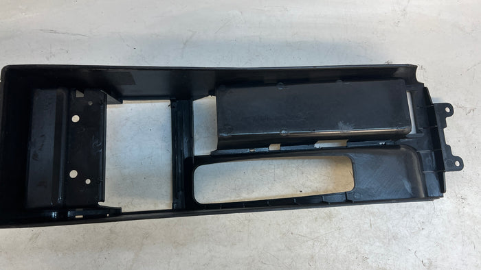 BMW E46 Sedan Coupe CENTER CONSOLE 51168234154 *Near New*