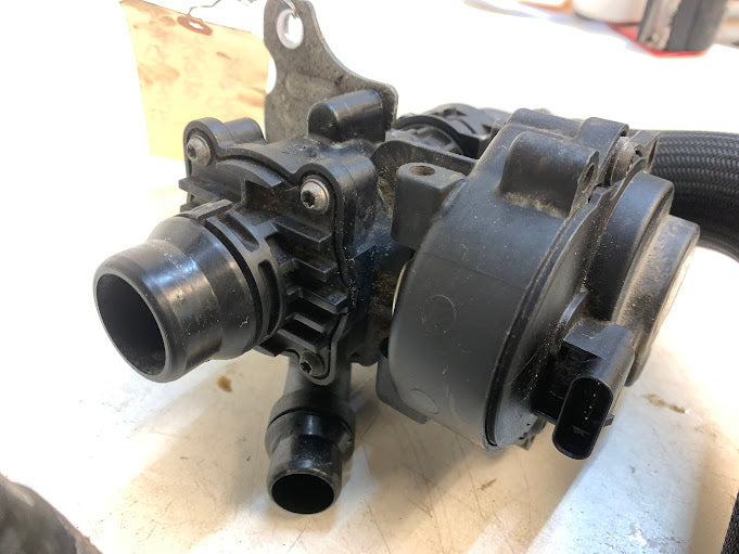 2019 Alfa Romeo 952 Giulia Ti 2.0L Engine Coolant Water Pump 500490780