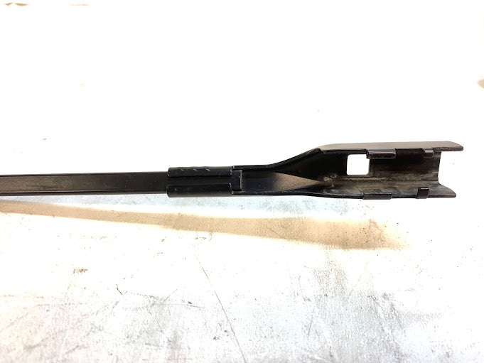 2019 Alfa Romeo 952 Giulia Ti Left/Driver Side Wiper Arm 50532573