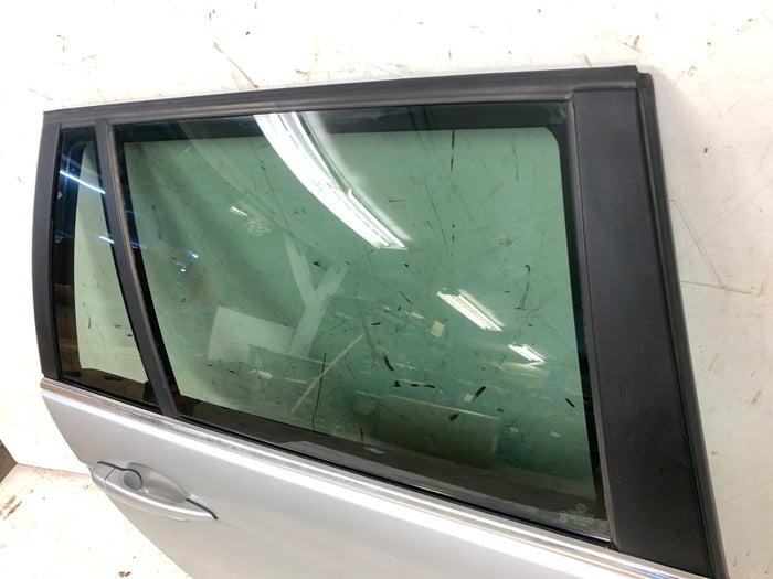 BMW E46 325i 325xi 323i Wagon/Touring Right/Passenger Side Rear Door Titan Silver (354)