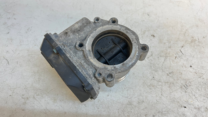 AUDI 8U Q3 THROTTLE BODY 06F133062