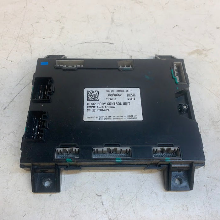 Tesla Model S Body Control Module/BCM 1010906-00-F