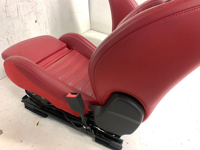 2019 Alfa Romeo 952 Giulia Ti Red Leather Front Seats *DAMAGED*