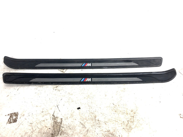 BMW E82 135i 128i M Sport Left/Right Door Sill Trim Set 8045291/8045292 *DAMAGED*