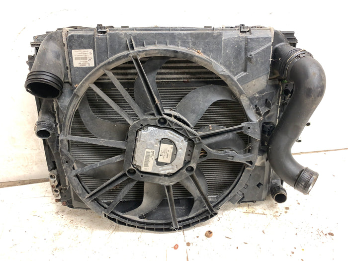 BMW E82 E88 135i Radiator/Radiator Fan/Intercooler 7540035/7545366/1137328118