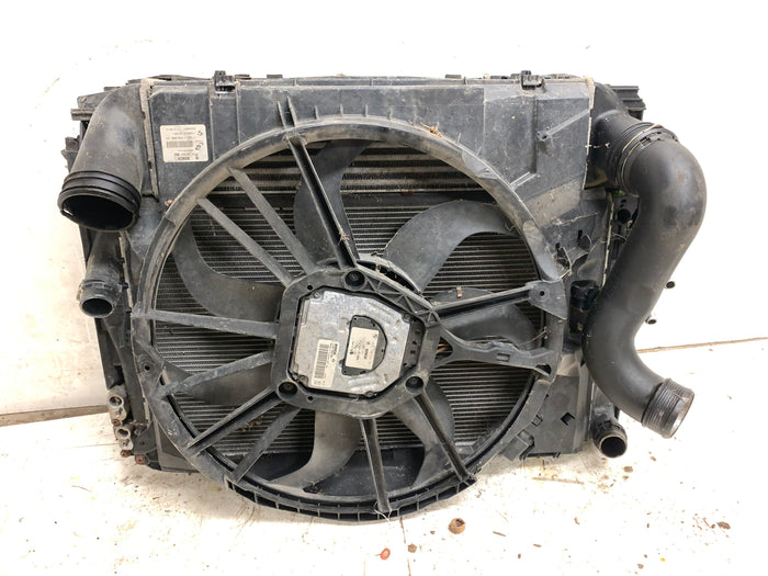 BMW E82 E88 135i Radiator/Radiator Fan/Intercooler 7540035/7545366/1137328118