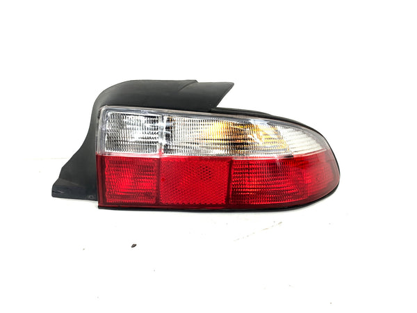 BMW Z3 M Roadster Right/Passenger Side Rear Tail Light 8389896/BM027-J1002