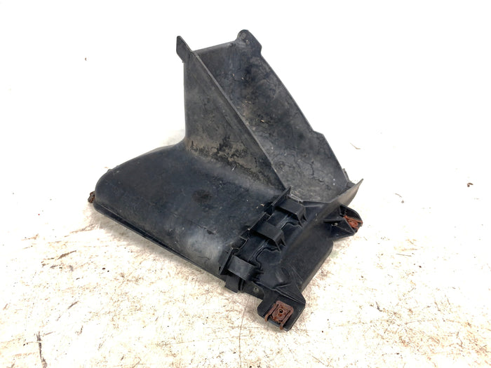 BMW E82 E88 135i Passenger/Right Side Front Bumper Engine Oil Cooler Air Duct 8046326