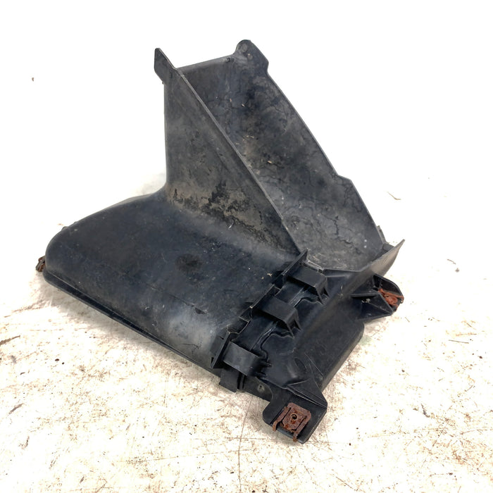 BMW E82 E88 135i Passenger/Right Side Front Bumper Engine Oil Cooler Air Duct 8046326