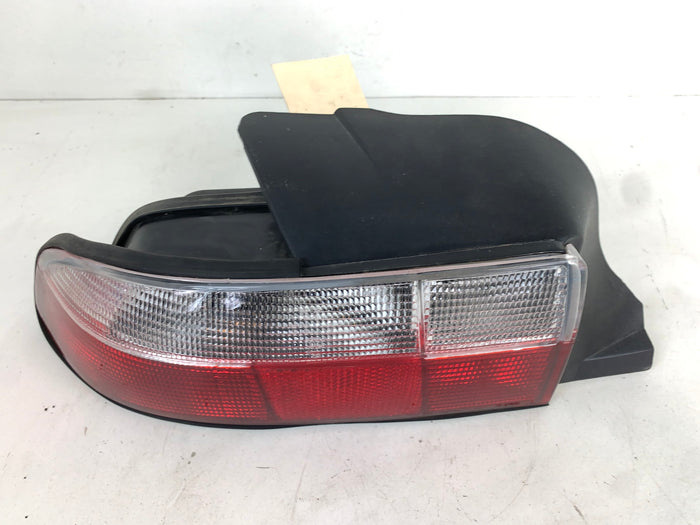 BMW Z3 M Roadster Left/Driver Side Rear Tail Light 8389895/BM027-J1002