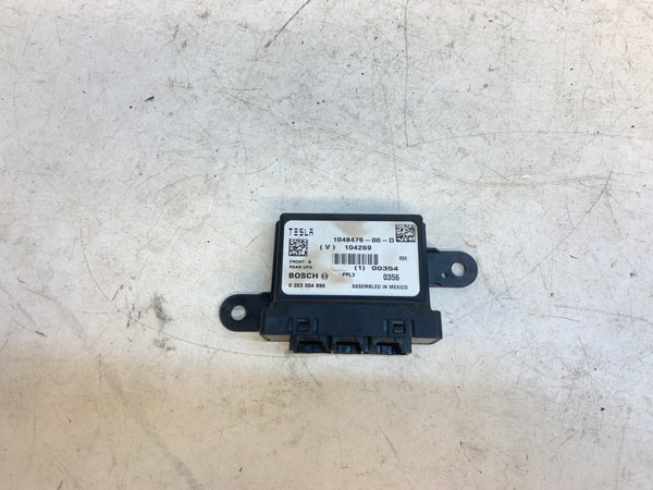 Tesla Model S Parking Assist Module 1048476-00-D