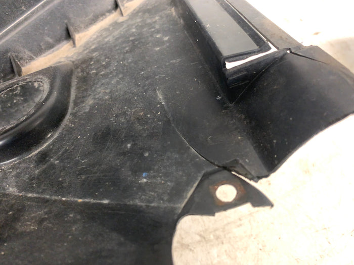 BMW E46 330i 328i 325i 323i Sedan/Wagon Front Right Wheel Well Inner Fender Liner *Damaged* 8193812