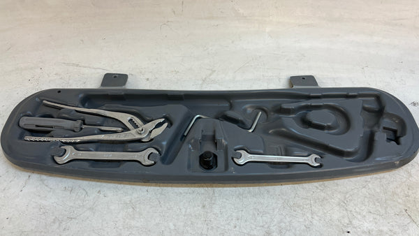 BMW E46 TRUNK TOOL KIT TRAY 1094910