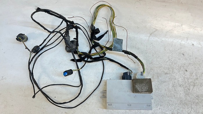 BMW E46 3 Series Rear PDC/Parking Distance MODULE & HARNESS 6921415 *DAMAGED*