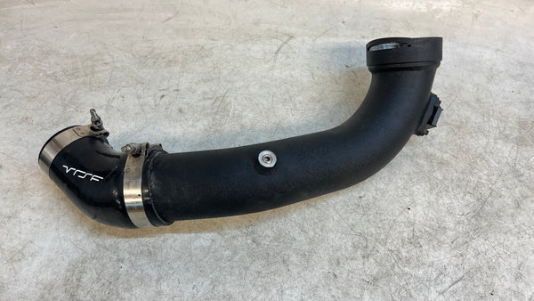 BMW E82 E88 135i/E90 E92 E93 335i 335xi N55 VRSF Charge Pipe 10901020A *DAMAGED*